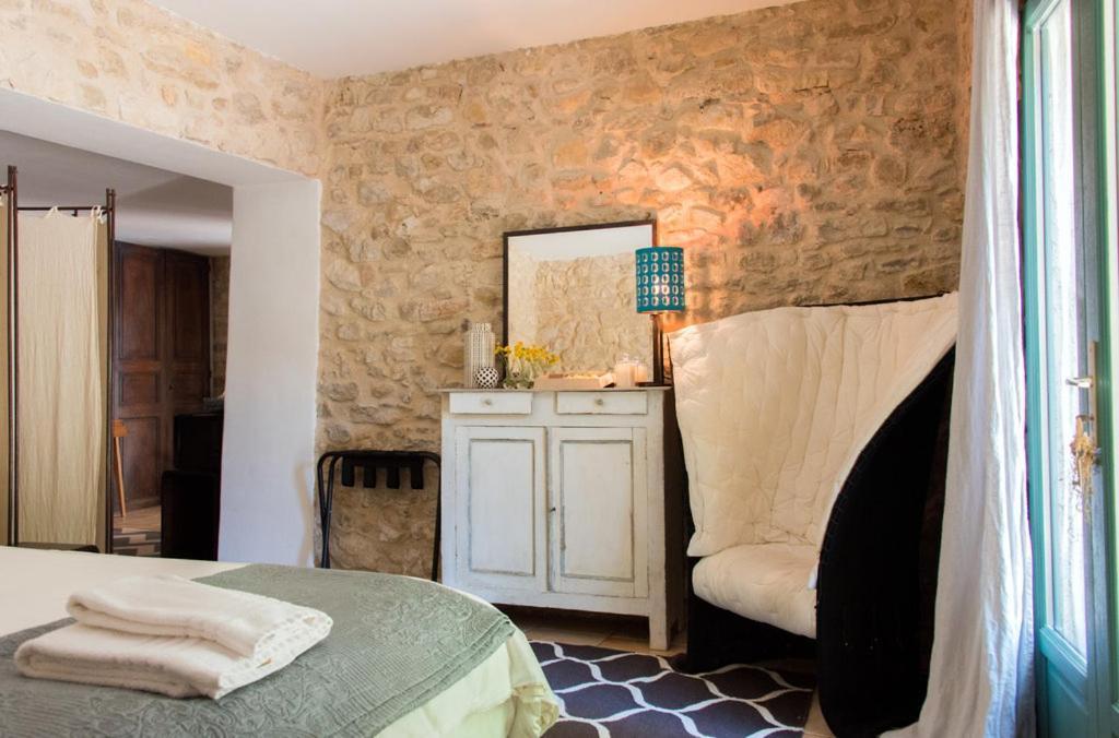 Bed and Breakfast La Belugue Beaumont-de-Pertuis Екстер'єр фото