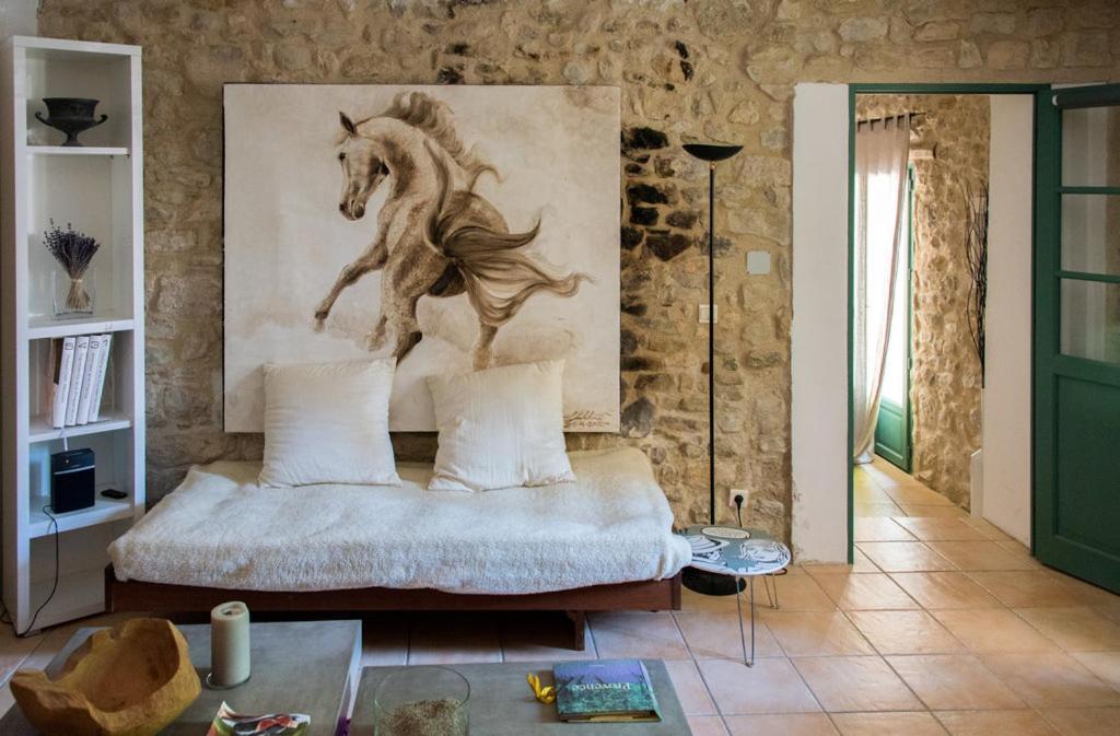 Bed and Breakfast La Belugue Beaumont-de-Pertuis Екстер'єр фото