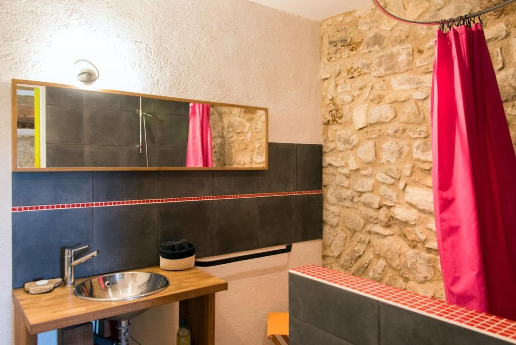 Bed and Breakfast La Belugue Beaumont-de-Pertuis Екстер'єр фото